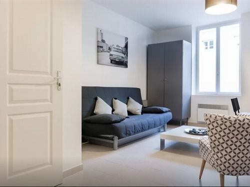 By Jo Apartment